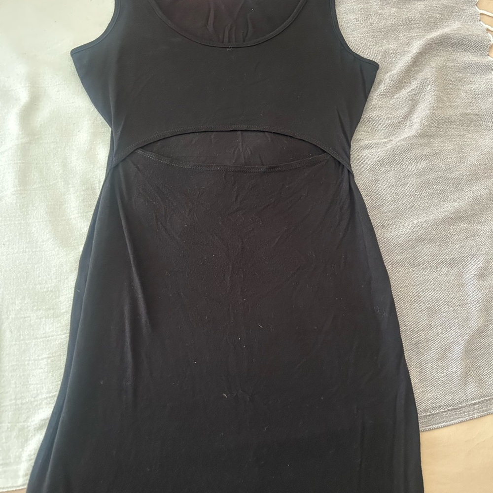 Elegant Black Sleeveless Dress